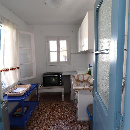 Yiayia'S Guesthouse Skopelos Town Exterior photo