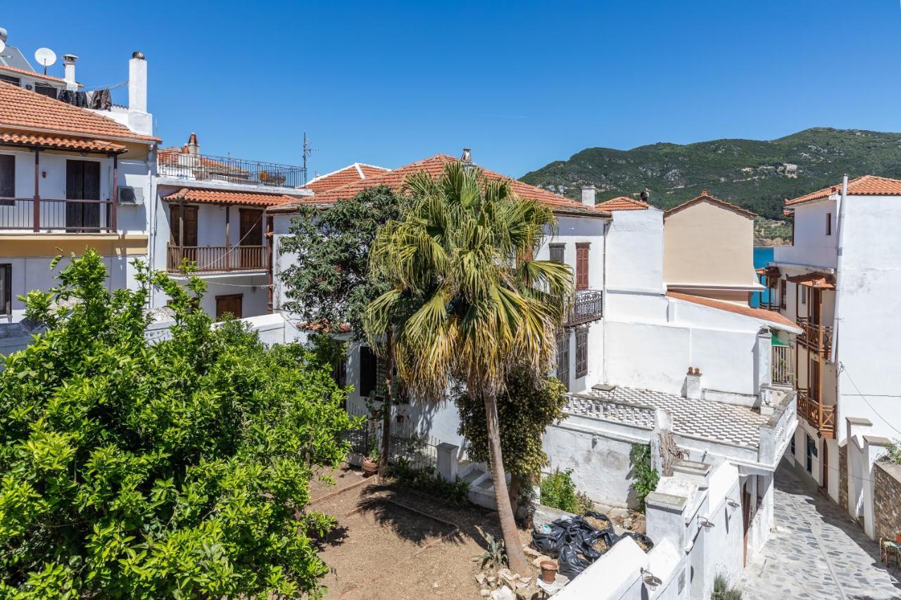 Yiayia'S Guesthouse Skopelos Town Exterior photo