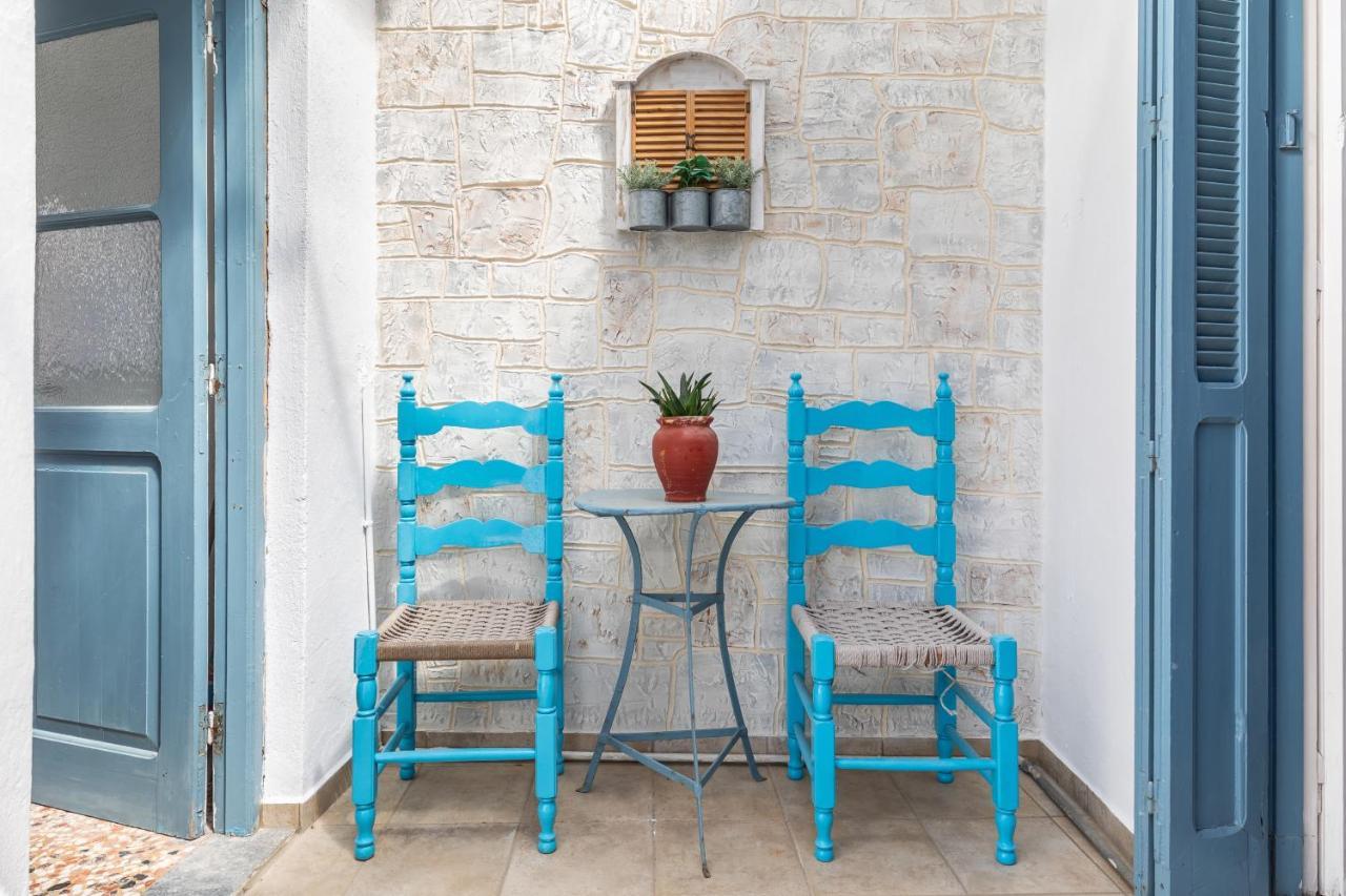 Yiayia'S Guesthouse Skopelos Town Exterior photo