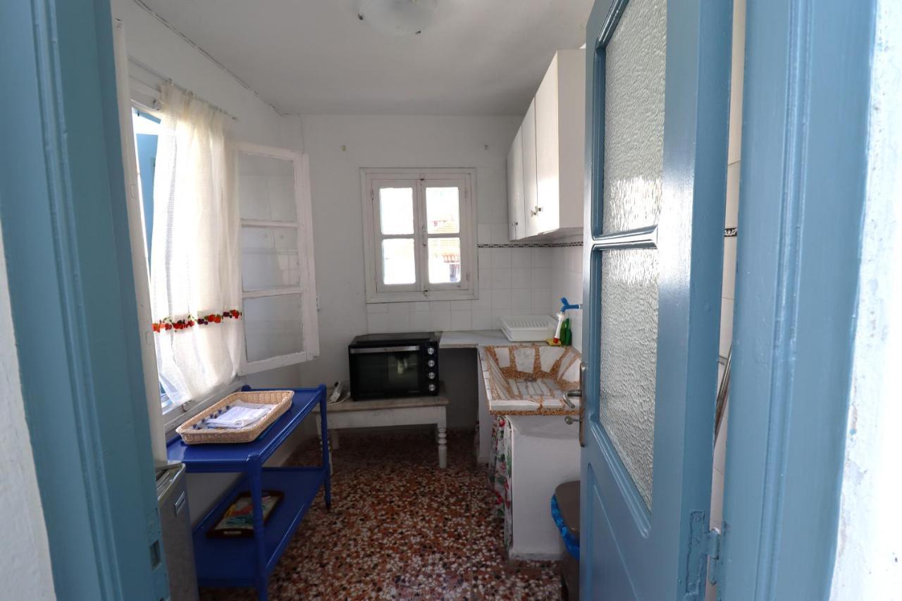 Yiayia'S Guesthouse Skopelos Town Exterior photo