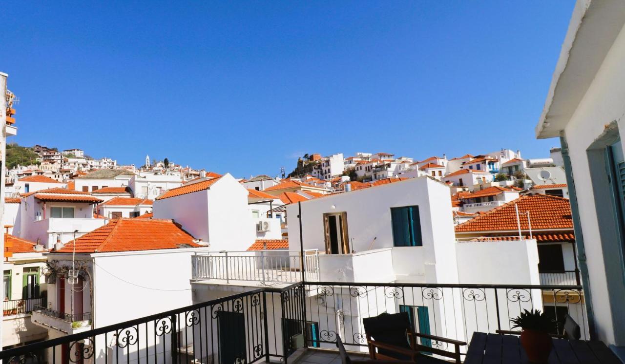 Yiayia'S Guesthouse Skopelos Town Exterior photo